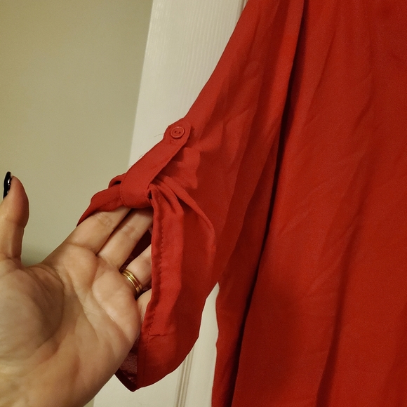 Gorgeous red blouse - Picture 2 of 4